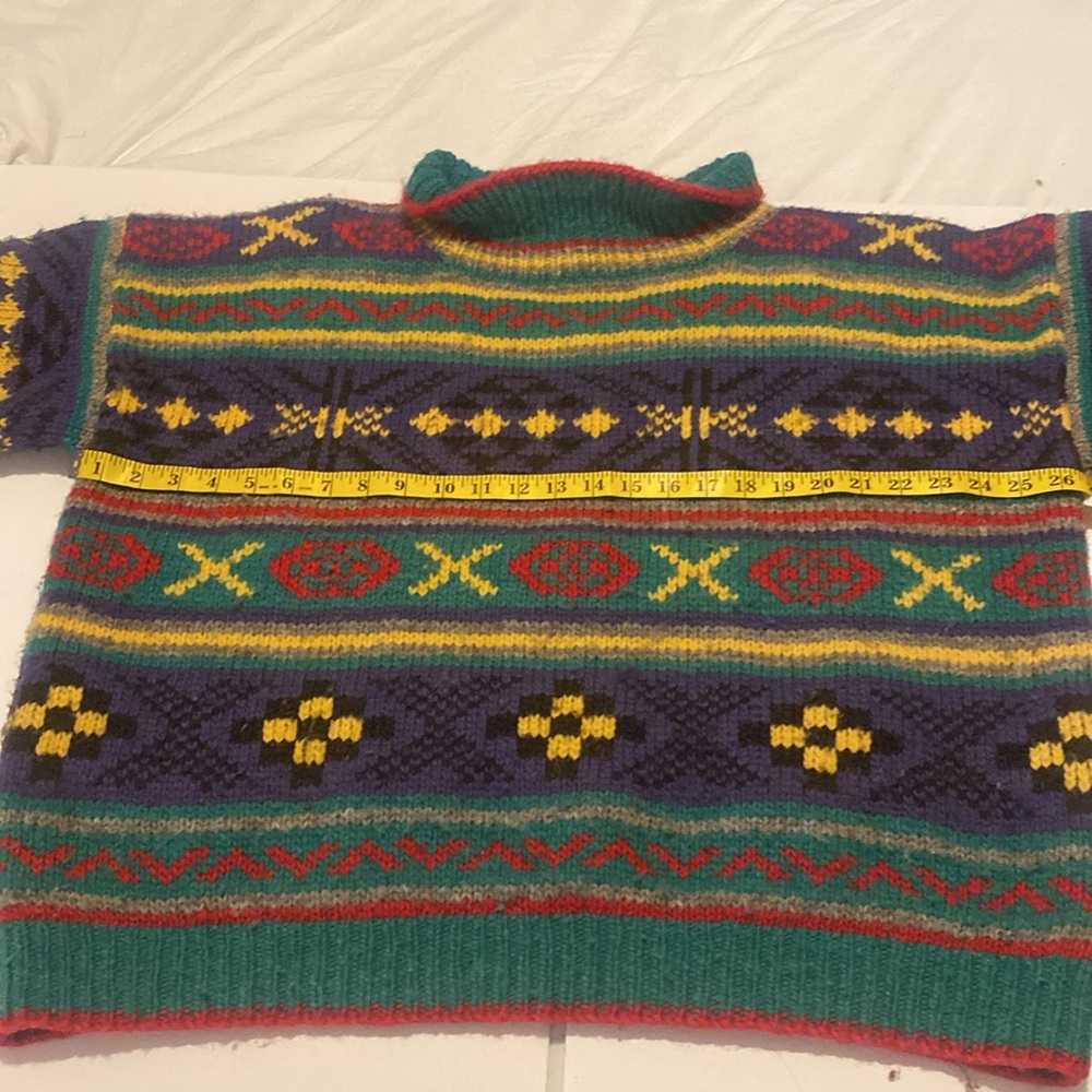 Stunning Vintage Hand Knit Boxy Colorful Sweater - Picture 7 of 10